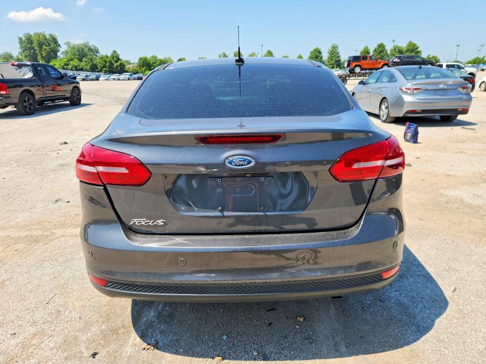 60987466 :رقم المزاد ، 1FADP3F29GL275484 vin ، 2016 Ford Focus مزاد بيع