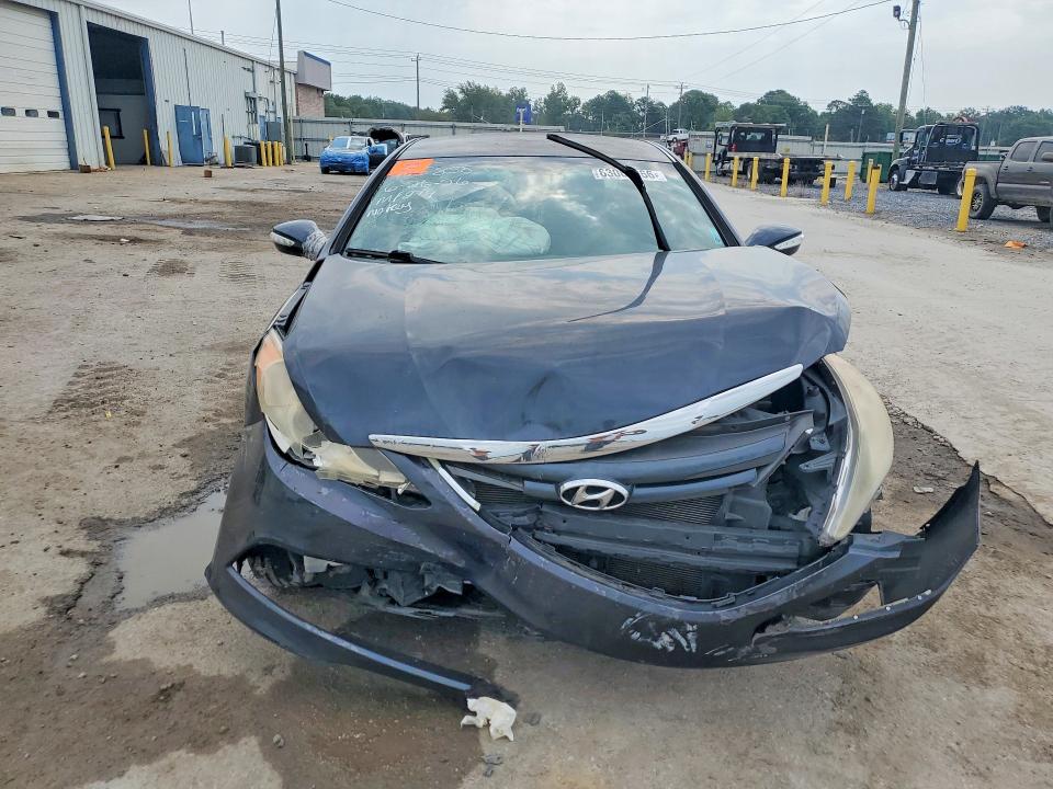 63068066 :رقم المزاد ، 5NPEB4AC1EH847670 vin ، 2014 Hyundai Sonata مزاد بيع