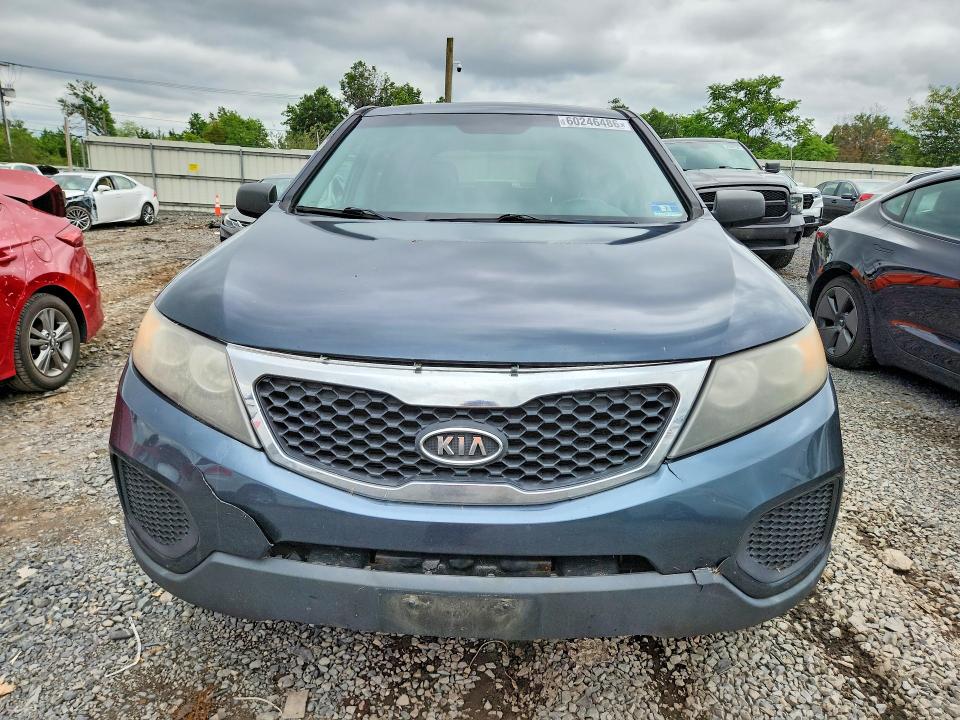 2011 Kia Sorento მანქანა იყიდება აუქციონზე, vin: 5XYKT3A17BG005931, აუქციონის ნომერი: 60246486