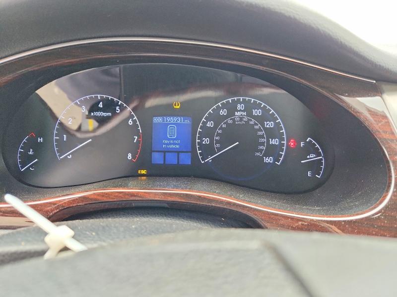 2013 Hyundai Genesis მანქანა იყიდება აუქციონზე, vin: KMHGC4DD2DU242647, აუქციონის ნომერი: 61582896