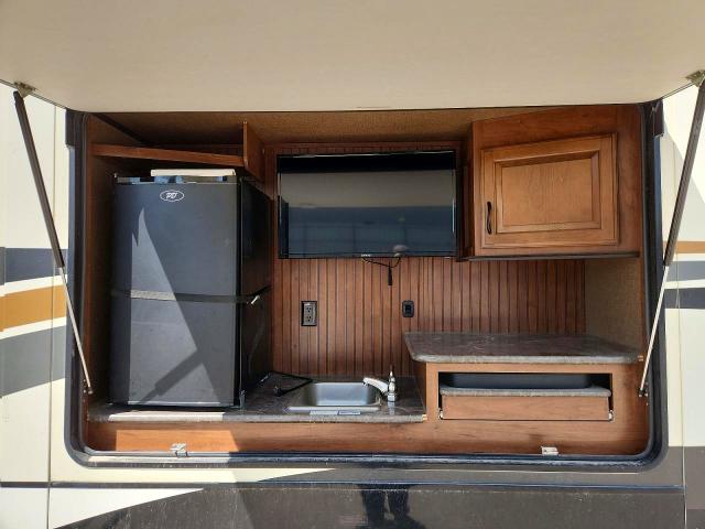 Продажа на аукционе авто 2016 Jayco Northpoint, vin: 1UJCJ0BV9G1LY0138, номер лота: 57421886