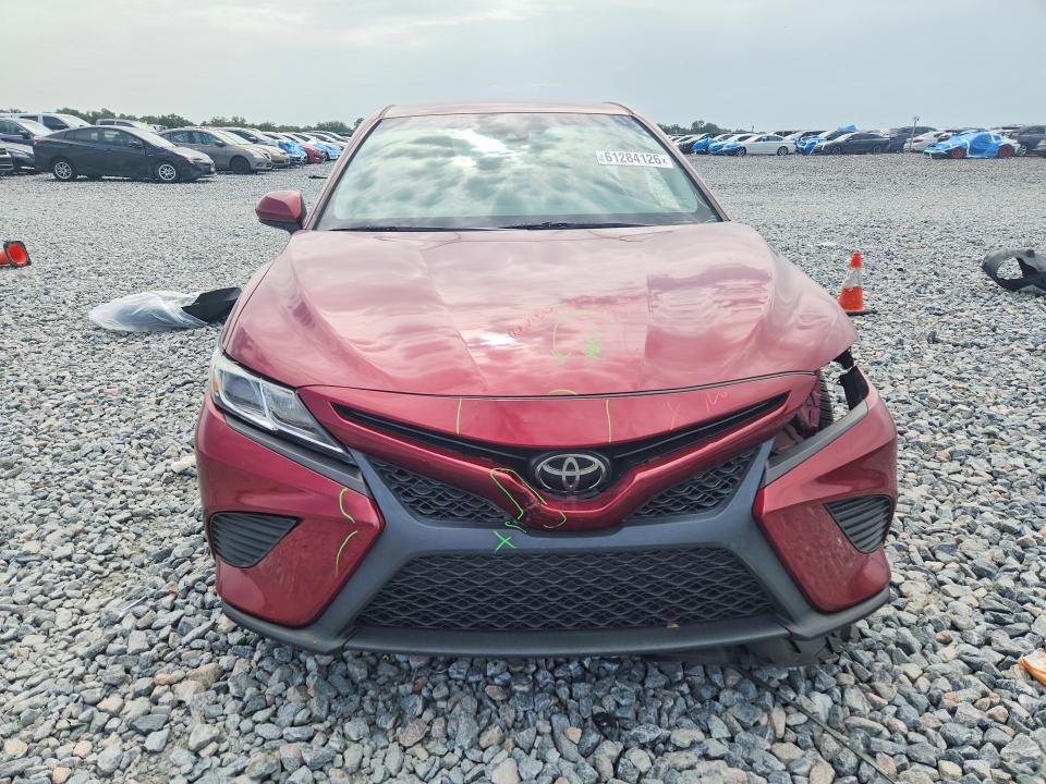 Продажа на аукционе авто 2018 Toyota Camry, vin: 4T1B11HKXJU635296, номер лота: 61284126