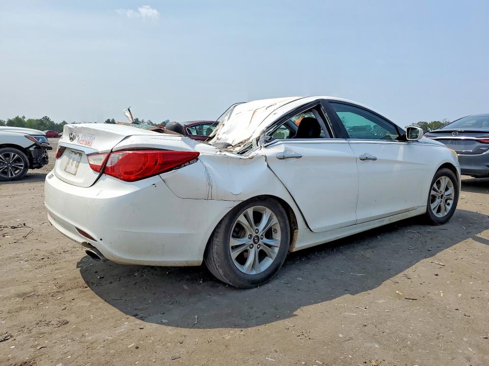 61617056 :رقم المزاد ، 5NPEC4AC4BH115011 vin ، 2011 Hyundai Sonata مزاد بيع