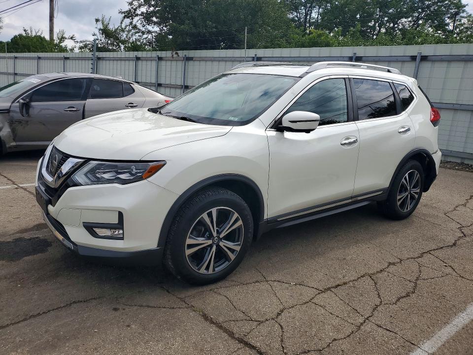 Продаж на аукціоні авто 2017 Nissan Rogue, vin: 5N1AT2MV2HC796222, номер лоту: 60367236