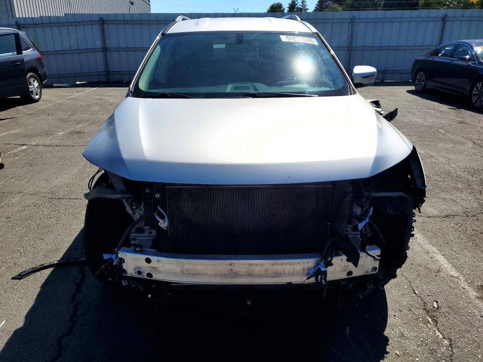 Продажа на аукционе авто 2017 Nissan Pathfinder, vin: 5N1DR2MN1HC608544, номер лота: 60624246