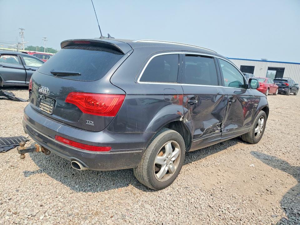 Продажа на аукционе авто 2015 Audi Q7, vin: WA1LMAFE1FD005357, номер лота: 61176126