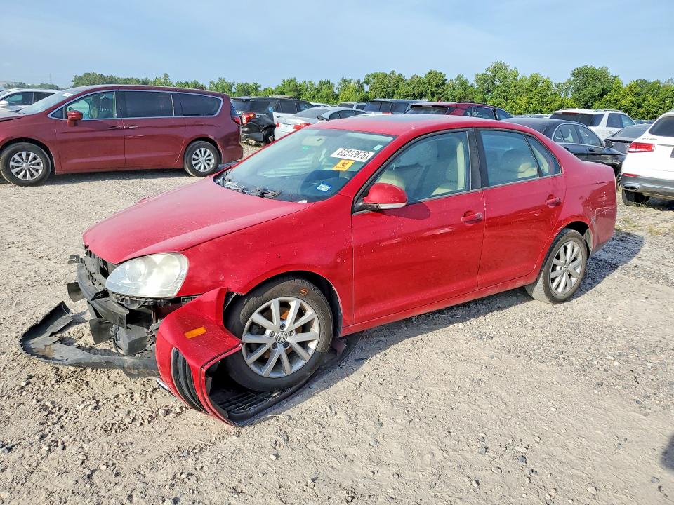62312876 :رقم المزاد ، 3VWRX7AJXAM154813 vin ، 2010 Volkswagen Jetta مزاد بيع