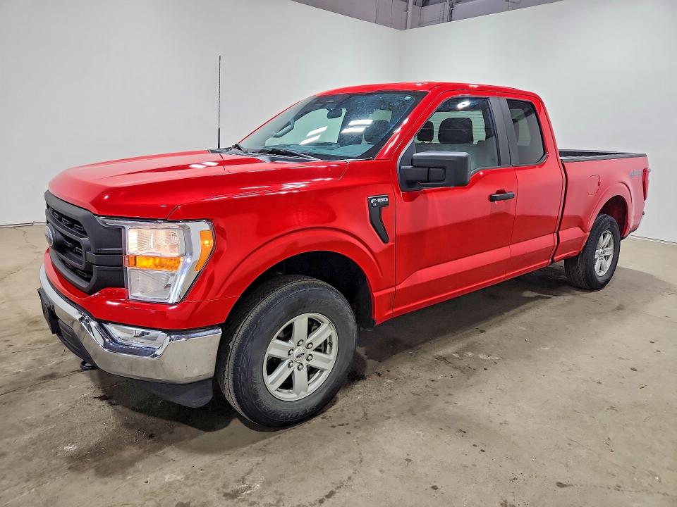 62573126 :رقم المزاد ، 1FTFX1E8XNKE45402 vin ، 2022 Ford F150 مزاد بيع