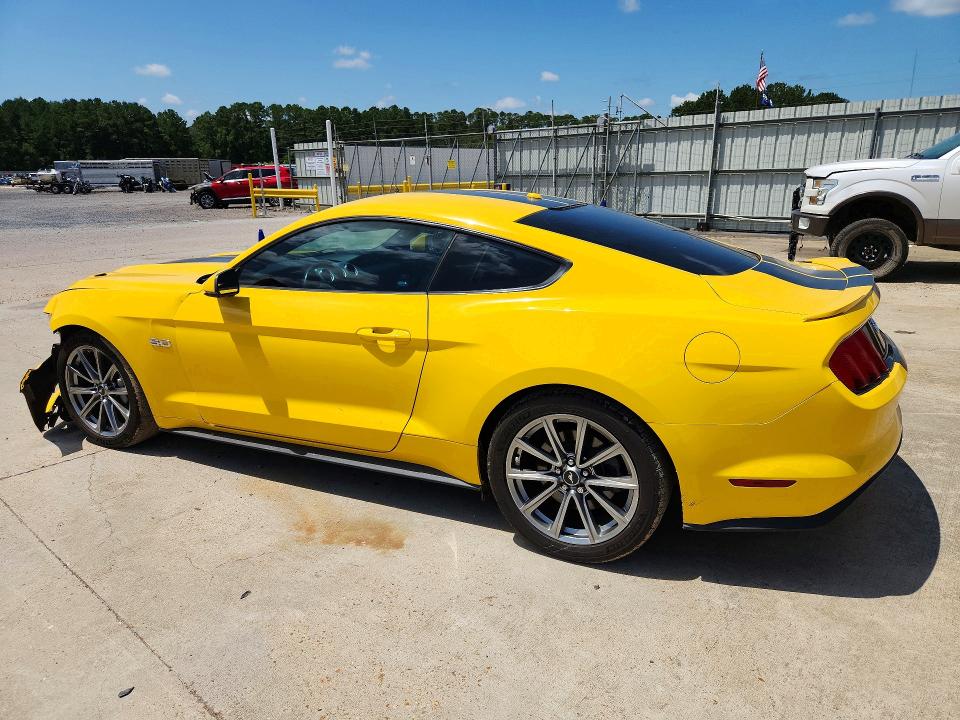 59833546 :رقم المزاد ، 1FA6P8CFXF5321016 vin ، 2015 Ford Mustang مزاد بيع