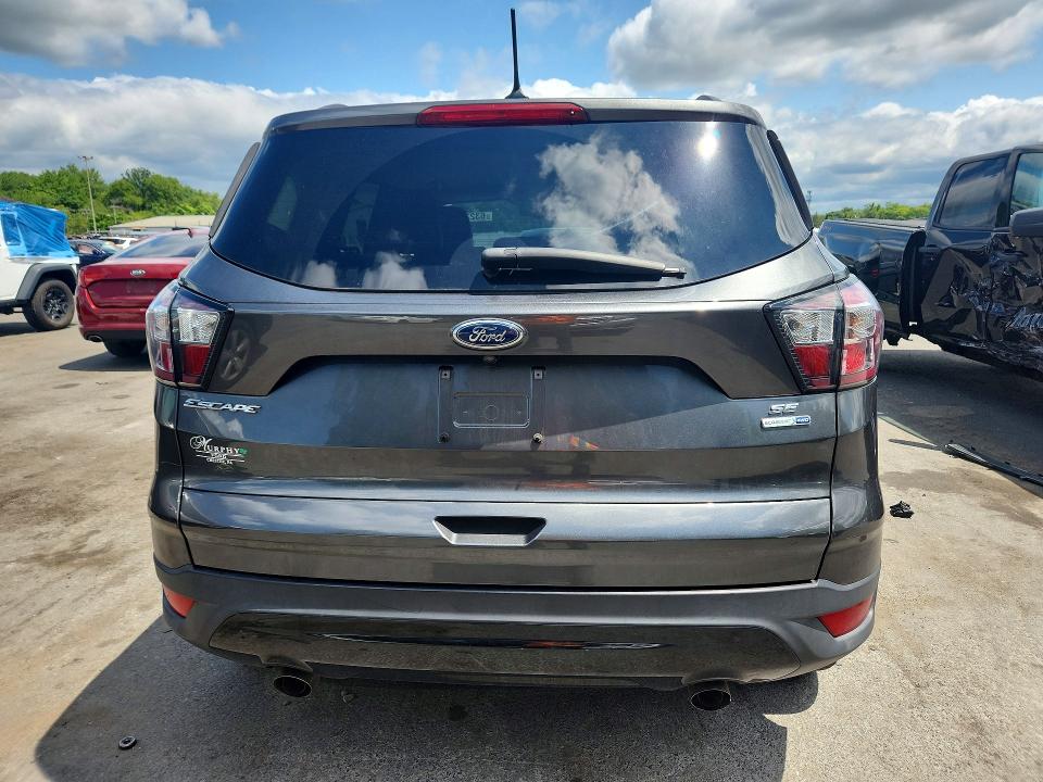 63231346 :رقم المزاد ، 1FMCU9GD3JUA59709 vin ، 2018 Ford Escape مزاد بيع