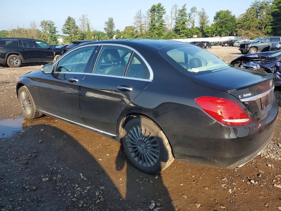 63175266 :رقم المزاد ، 55SWF4KB6FU056676 vin ، 2015 Mercedes-benz C مزاد بيع