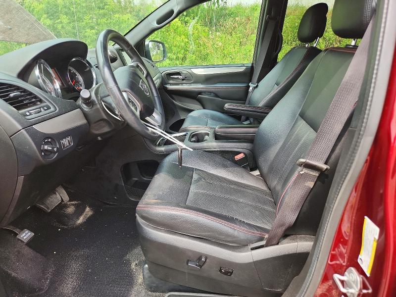 61411246 :رقم المزاد ، 2C4RDGEG9HR667127 vin ، 2017 Dodge Grand Caravan مزاد بيع