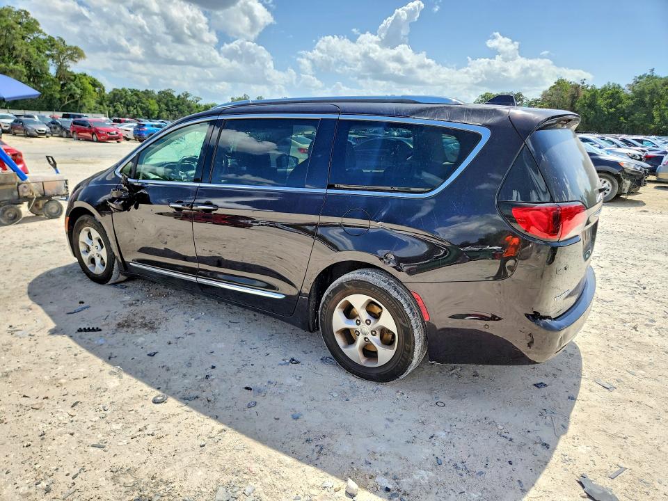 Продаж на аукціоні авто 2017 Chrysler Pacifica, vin: 2C4RC1EG5HR525583, номер лоту: 61089786