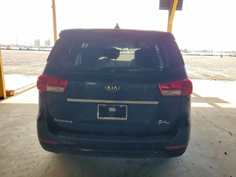 61188836 :رقم المزاد ، KNDMA5C10G6156045 vin ، 2016 Kia Sedona مزاد بيع