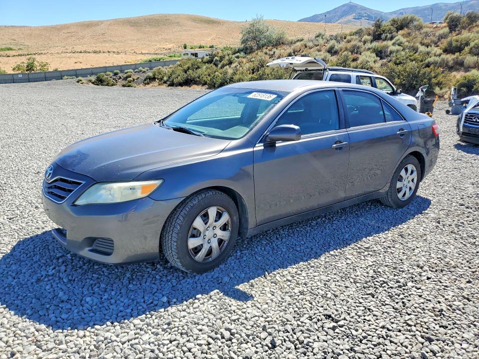 2010 Toyota Camry მანქანა იყიდება აუქციონზე, vin: 4T4BF3EK3AR025196, აუქციონის ნომერი: 62518136