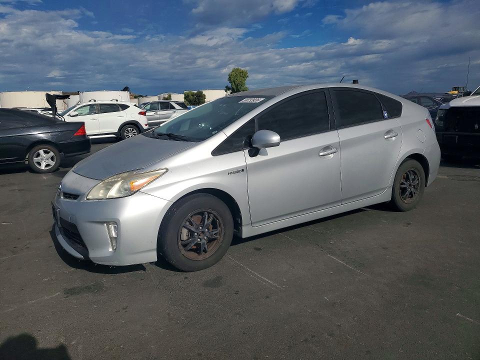 Auction sale of the 2013 Toyota Prius, vin: JTDKN3DU4D5586834, lot number: 59733936