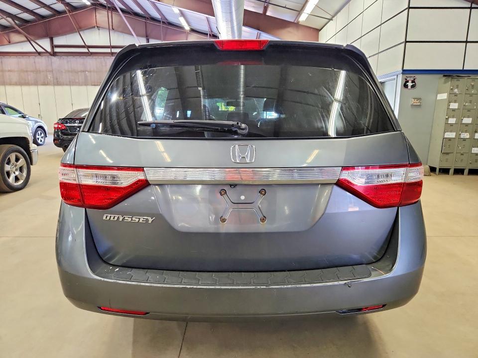 61555176 :رقم المزاد ، 5FNRL5H6XCB050690 vin ، 2012 Honda Odyssey مزاد بيع