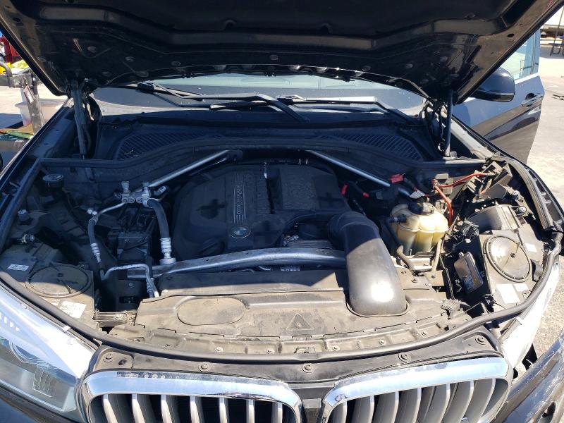 60030296 :رقم المزاد ، 5UXKR2C58J0Z16605 vin ، 2018 Bmw X5 مزاد بيع