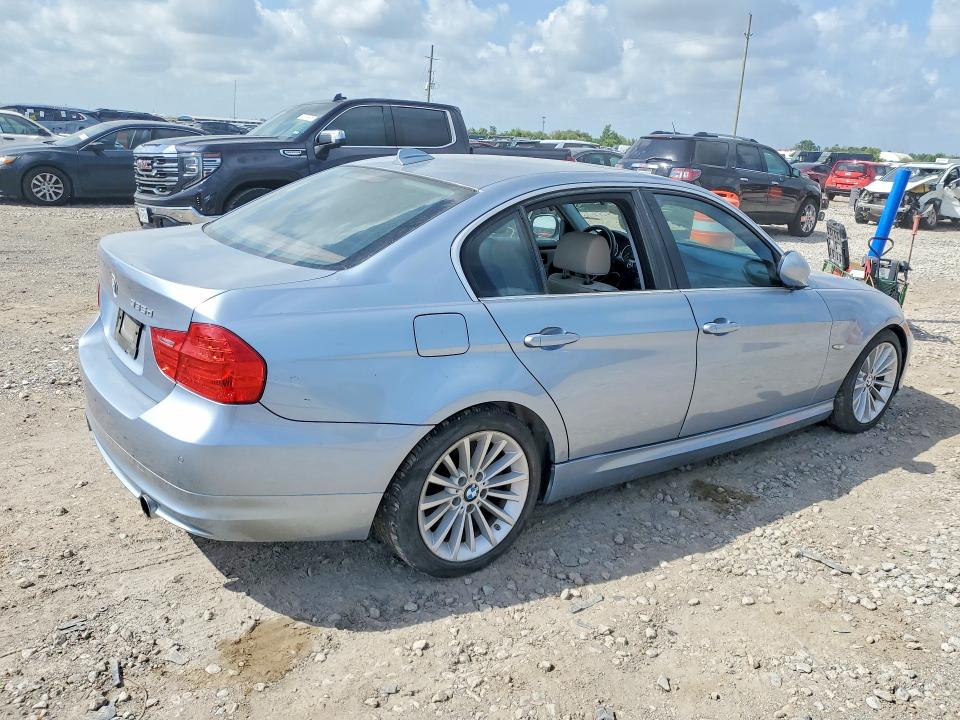 2011 Bmw 335 მანქანა იყიდება აუქციონზე, vin: WBAPN7C58BF184262, აუქციონის ნომერი: 62759726