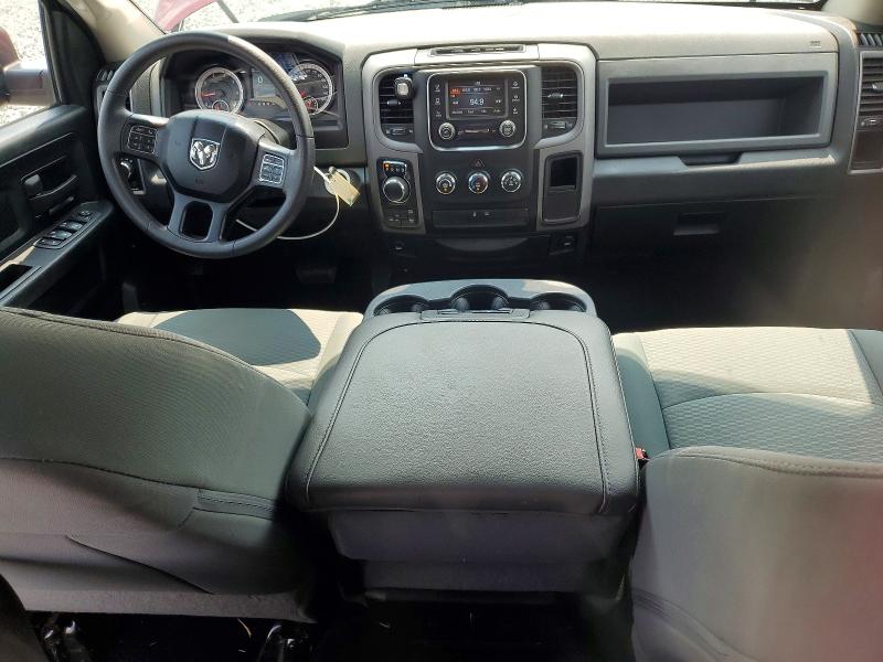 62687896 :رقم المزاد ، 1C6RR7KG7JS338976 vin ، 2018 Ram 1500 مزاد بيع