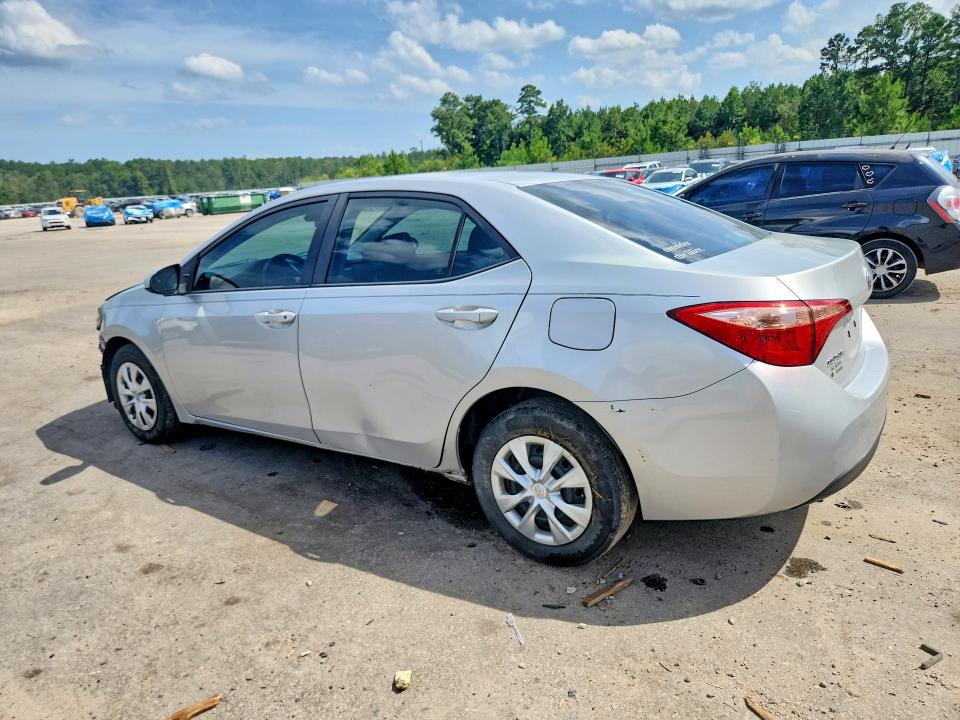 Продаж на аукціоні авто 2018 Toyota Corolla, vin: 5YFBURHE9JP741983, номер лоту: 61681386