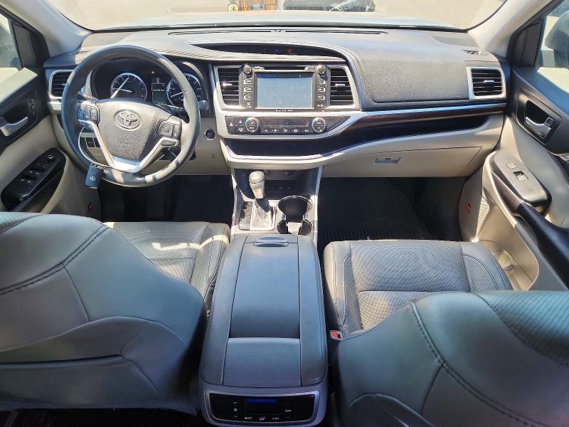 61379746 :رقم المزاد ، 5TDDKRFHXGS308779 vin ، 2016 Toyota Highlander مزاد بيع