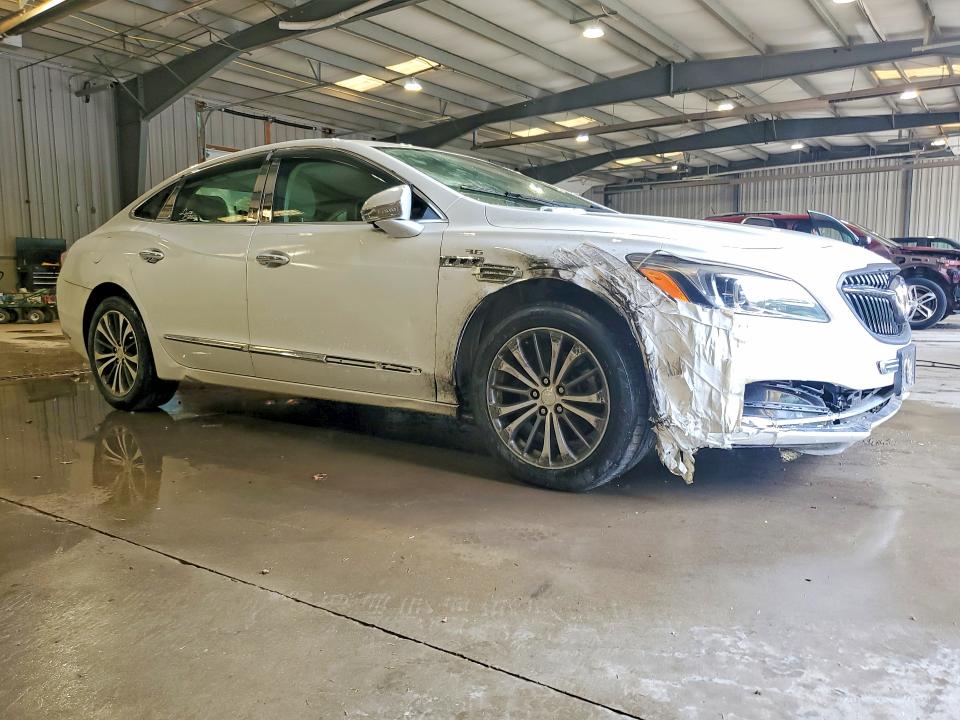 2017 Buick Lacrosse მანქანა იყიდება აუქციონზე, vin: 1G4ZP5SS1HU182158, აუქციონის ნომერი: 58487866