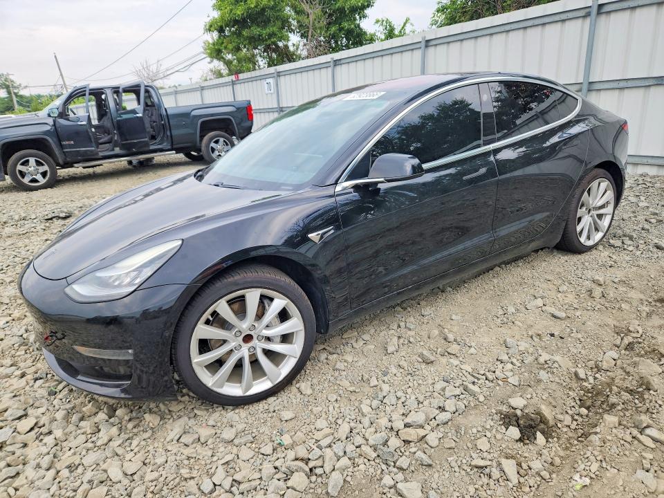 62923866 :رقم المزاد ، 5YJ3E1EAXKF313390 vin ، 2019 Tesla Model 3 مزاد بيع