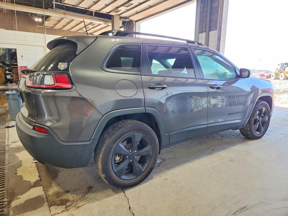 61070576 :رقم المزاد ، 1C4PJMLB5MD240174 vin ، 2021 Jeep Cherokee مزاد بيع