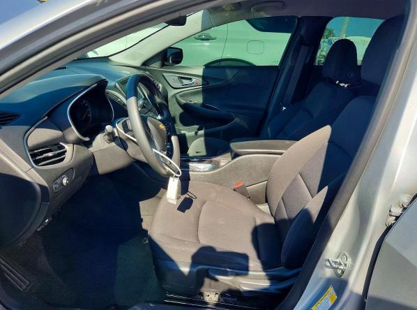 Продажа на аукционе авто 2018 Chevrolet Malibu, vin: 1G1ZB5ST9JF165008, номер лота: 60253626