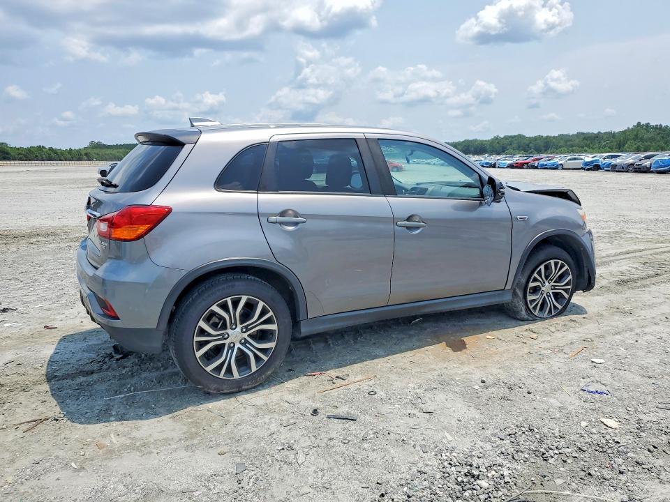 62690296 :رقم المزاد ، JA4AP3AU0JU020885 vin ، 2018 Mitsubishi Outlander Sport مزاد بيع