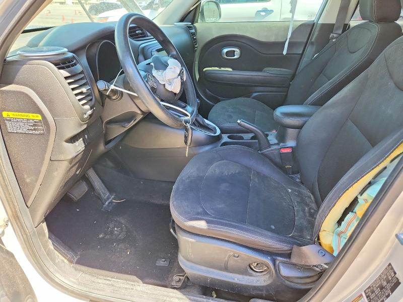 60612296 :رقم المزاد ، KNDJN2A24F7817151 vin ، 2015 Kia Soul مزاد بيع