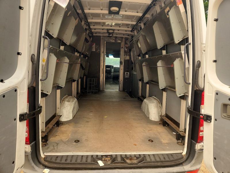 62818646 :رقم المزاد ، WD3PE8CB1C5693948 vin ، 2012 Mercedes-benz Sprinter مزاد بيع