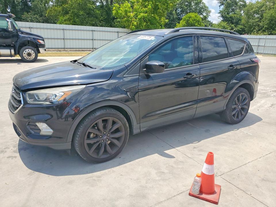 Продажа на аукционе авто 2018 Ford Escape, vin: 1FMCU0HD4JUC73179, номер лота: 60057726