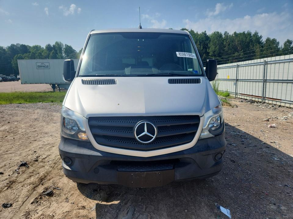 85981565 :رقم المزاد ، 8BRPE7DD8GE125460 vin ، 2016 Mercedes-benz Sprinter مزاد بيع