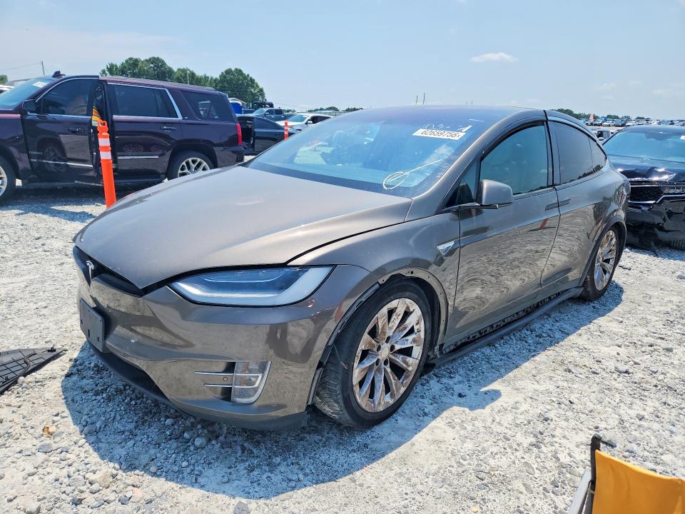 62659756 :رقم المزاد ، 5YJXCAE47GFS00618 vin ، 2016 Tesla Model X مزاد بيع