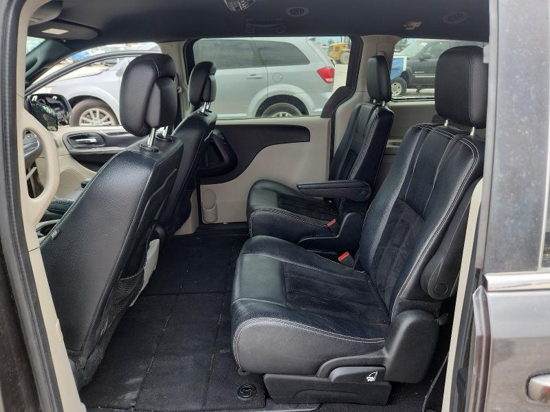 60692046 :رقم المزاد ، 2C4RDGCG6JR224507 vin ، 2018 Dodge Grand Caravan مزاد بيع