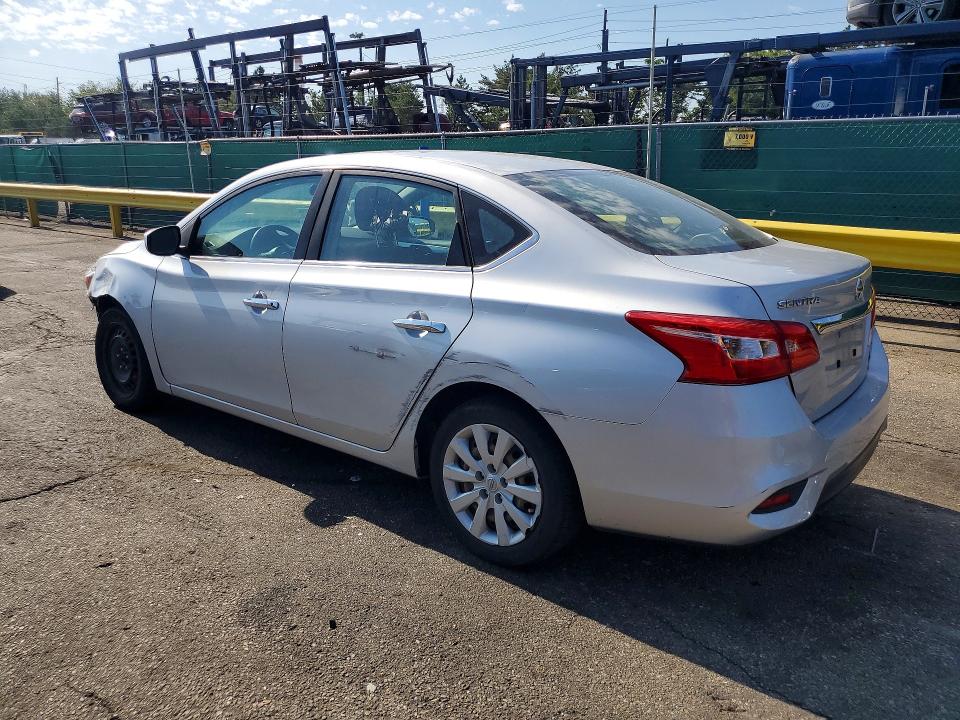 62215226 :رقم المزاد ، 3N1AB7AP5JY298798 vin ، 2018 Nissan Sentra مزاد بيع