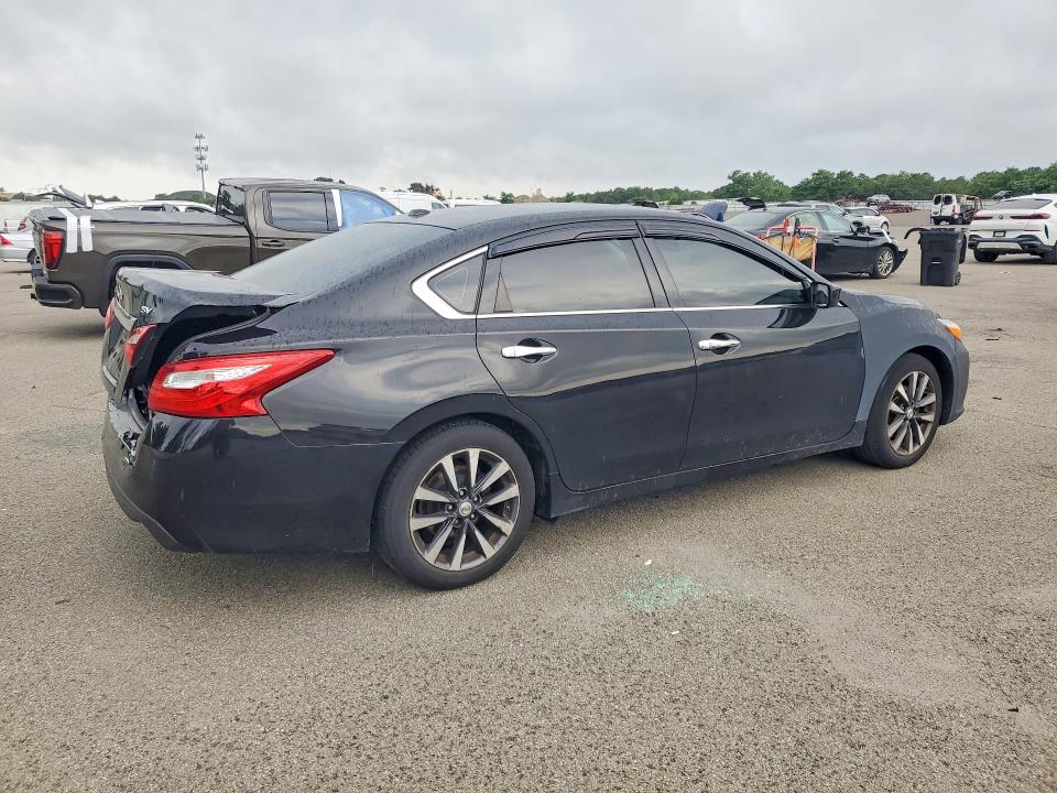 60261126 :رقم المزاد ، 1N4AL3AP4HC189342 vin ، 2017 Nissan Altima مزاد بيع