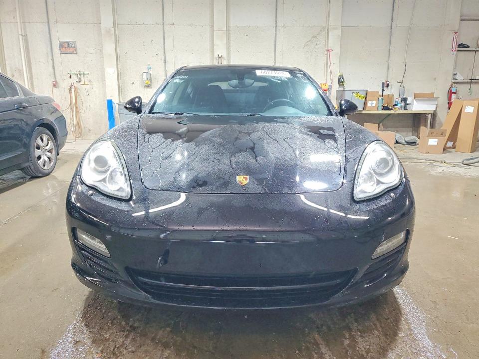60274086 :رقم المزاد ، WP0AA2A77CL071949 vin ، 2012 Porsche Panamera مزاد بيع