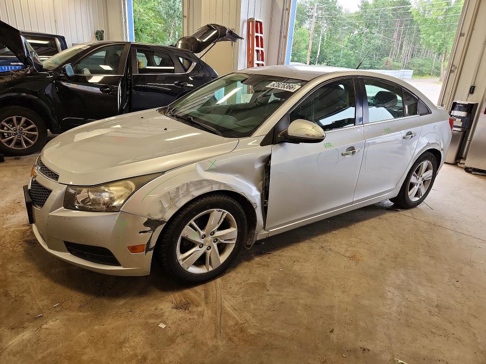 62828366 :رقم المزاد ، 1G1P75SZ7E7393196 vin ، 2014 Chevrolet Cruze مزاد بيع