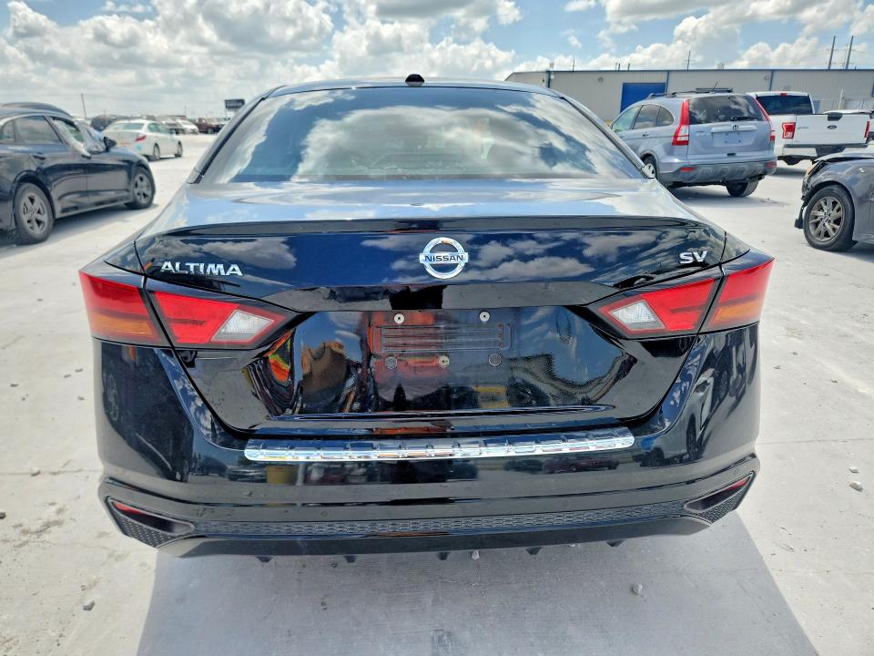 59697986 :رقم المزاد ، 1N4BL4DV7MN331797 vin ، 2021 Nissan Altima مزاد بيع
