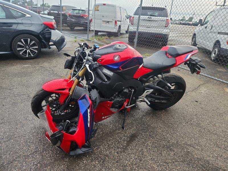 Продаж на аукціоні авто 2024 Honda Cbr1000, vin: JH2SC7713RK700160, номер лоту: 59261806