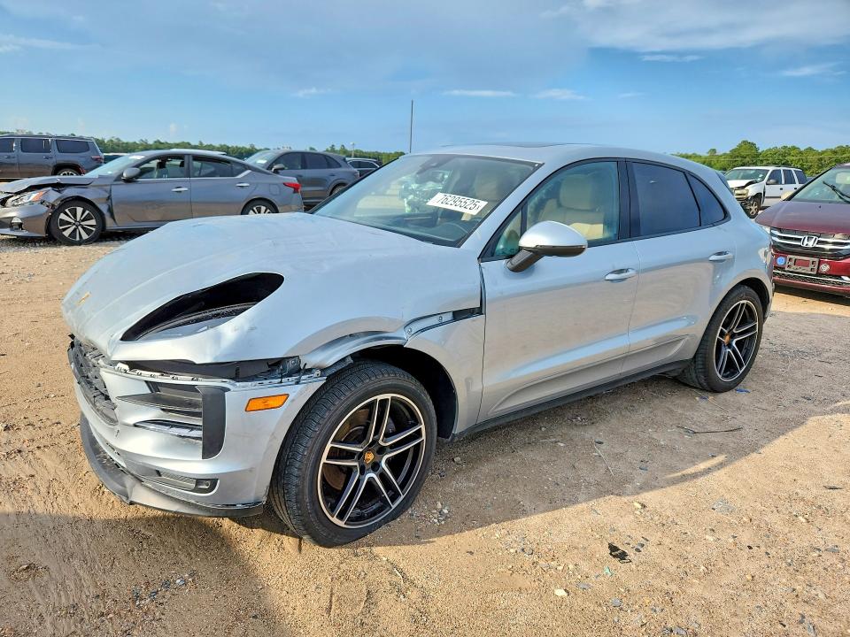 76295525 :رقم المزاد ، WP1AA2A50LLB13343 vin ، 2020 Porsche Macan مزاد بيع