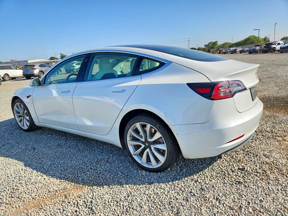 2019 Tesla Model 3 მანქანა იყიდება აუქციონზე, vin: 5YJ3E1EA3KF302666, აუქციონის ნომერი: 60888576