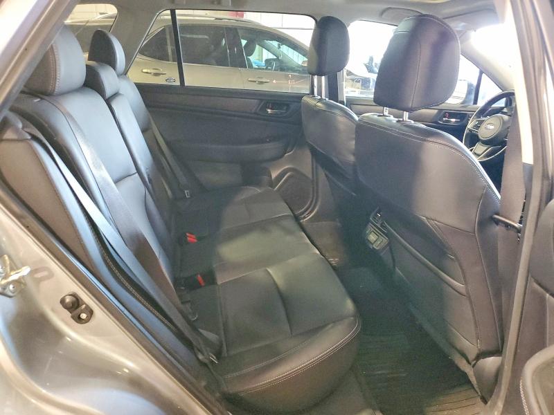 2018 Subaru Outback მანქანა იყიდება აუქციონზე, vin: 4S4BSAKC7J3215127, აუქციონის ნომერი: 61861026