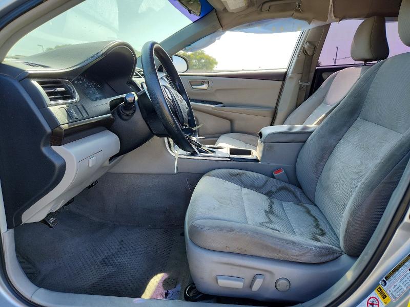 60512496 :رقم المزاد ، 4T4BF1FK4FR500929 vin ، 2015 Toyota Camry مزاد بيع