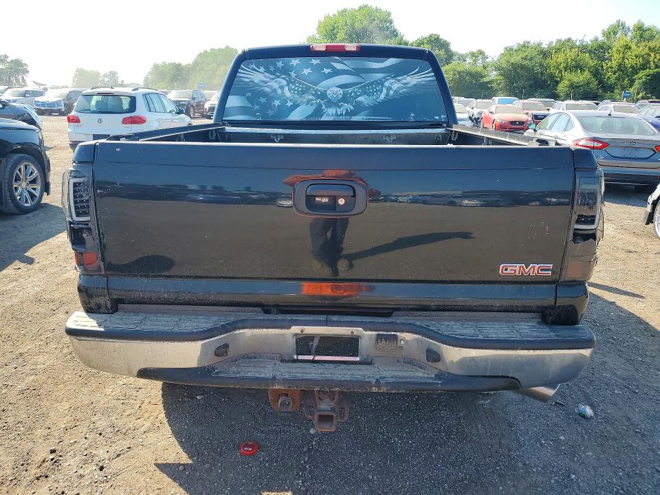 60504946 :رقم المزاد ، 1GTHK23D06F145939 vin ، 2006 Gmc Sierra مزاد بيع