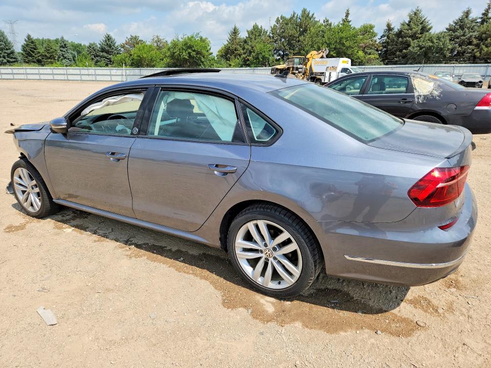 61925326 :رقم المزاد ، 1VWLA7A32KC006585 vin ، 2019 Volkswagen Passat مزاد بيع
