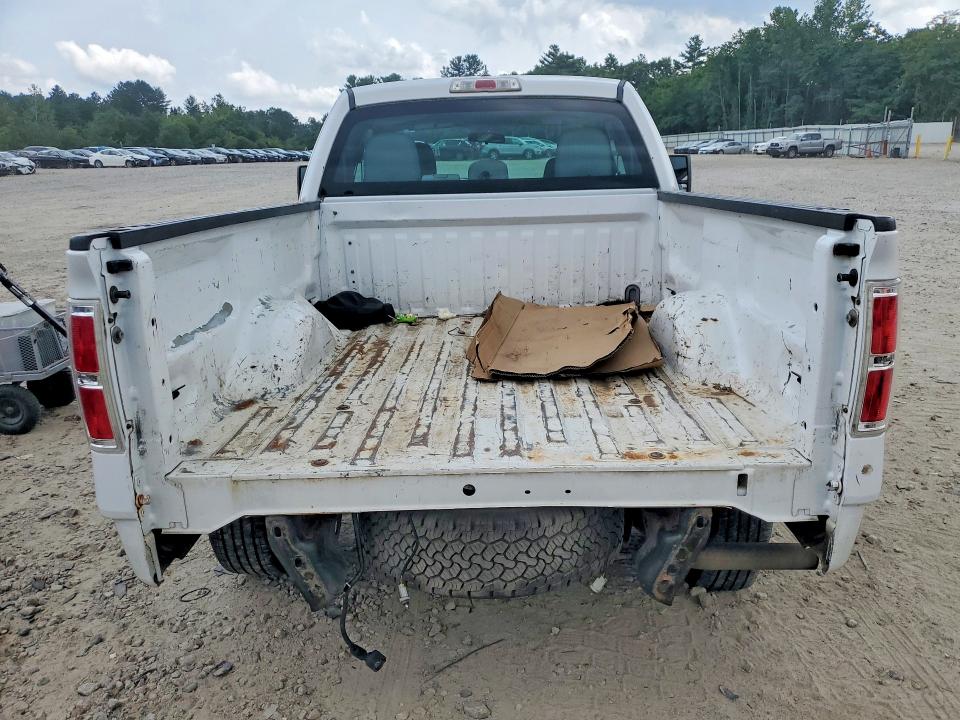 62689406 :رقم المزاد ، 1FTFX1ETXEKE72135 vin ، 2014 Ford F150 مزاد بيع